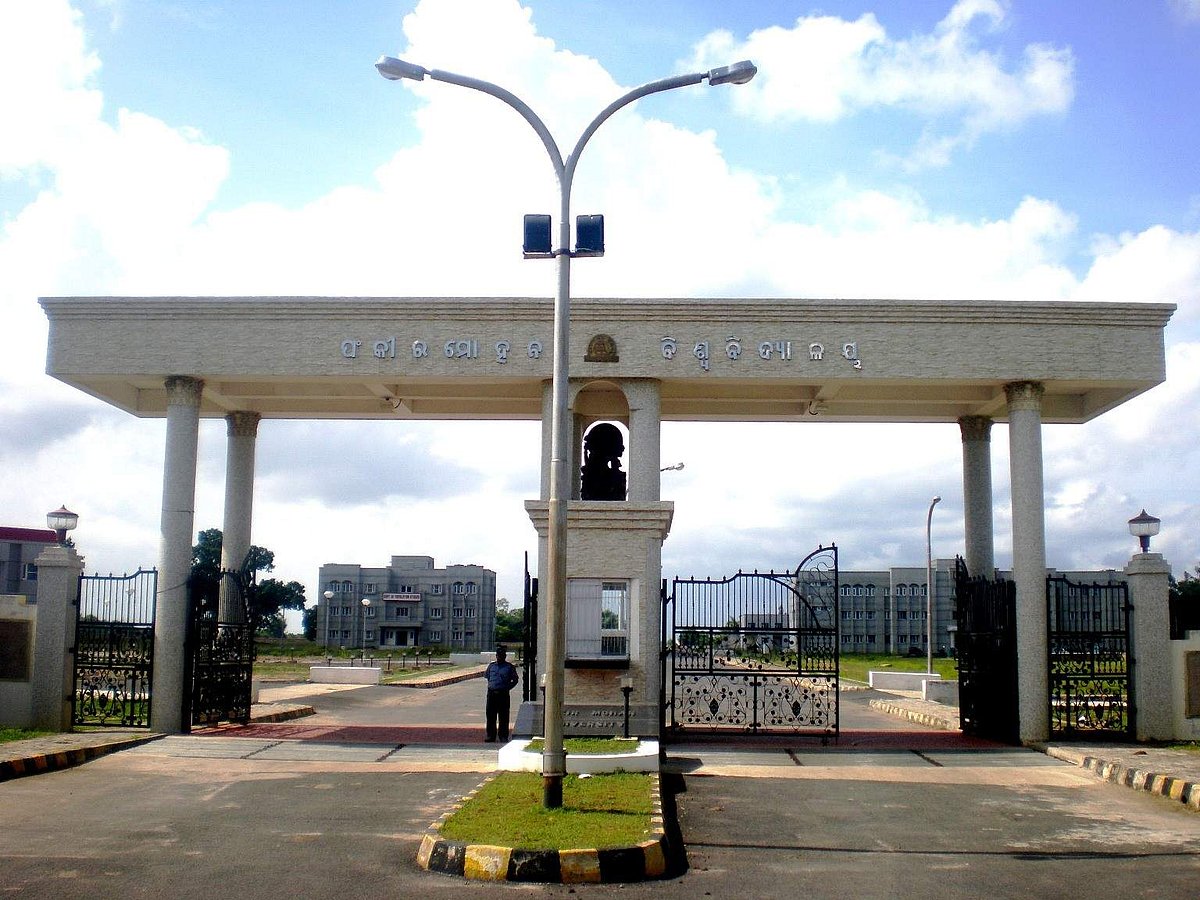HC quashes PhD scholar’s de-registration by Fakir Mohan University