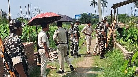 jagaddal-bhatpara-vivek-nagar-socket-bomb-recovery-police-investigation