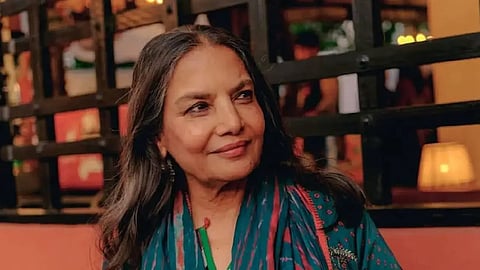 শাবানা আজমি অসুস্থ হয়ে পড়েছিলেন