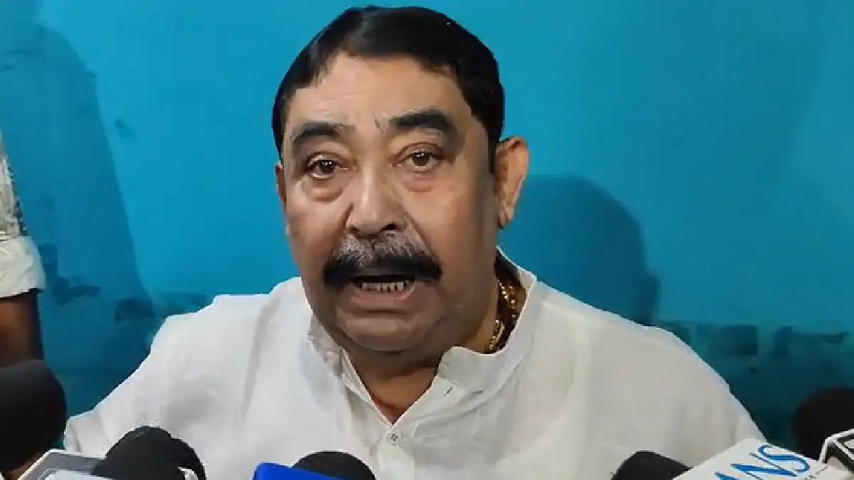 এত বড় ঘটনা, তবু থানায় অভিযোগ জানালেন না অনুব্রত! ছেড়ে দেওয়া হলো আটক ৩ যুবককে