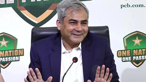 PCB প্রেসিডেন্ট মহসিন নকভির ছবি।