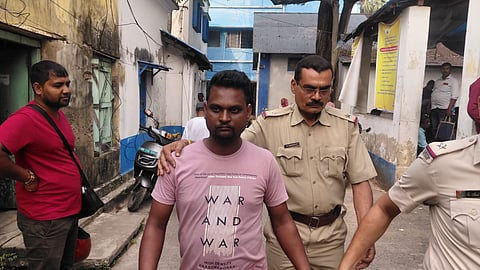 গ্রেপ্তার চালক