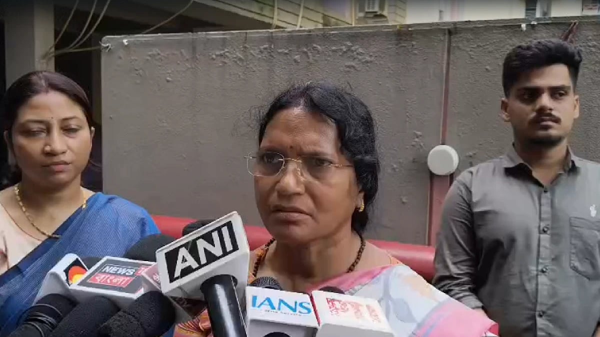...বেঁচে থাকার অধিকার নেই’, গাইঘাটায় পুলিশি এনকাউন্টারকে সমর্থন আরজি করের নির্যাতিতার মায়ের