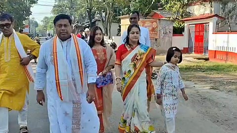 অষ্টমীতে পাড়ার পুজোয় কেন্দ্রীয় প্রতিমন্ত্রী সুকান্ত মজুমদার