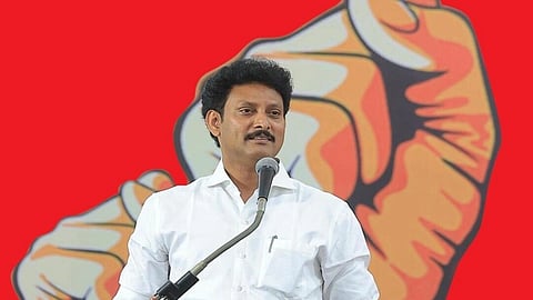 আনবিল মহেশ পোয়ামোঝি