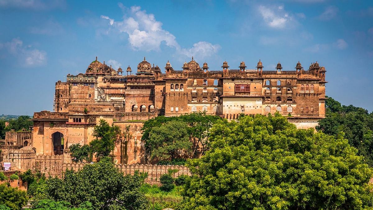 Orcha Fort complex