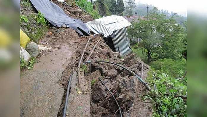 দার্জিলিংয়ের ১৭% অতি ধসপ্রবণ - possibility of landslide in darjeeling - eisamay