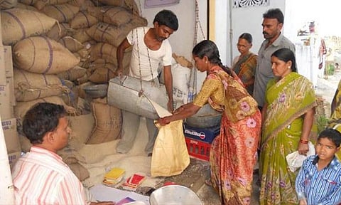 मोफत डाळीसाठी रेशन दुकानांवर होणार स्पर्धा