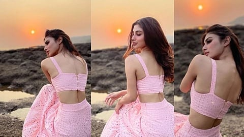 actress mouni roy share amazing pictures 
