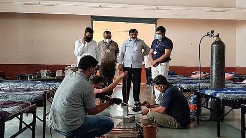 first covid center of free oxygen beds for the poor in Nashik Nashik Marathi News
