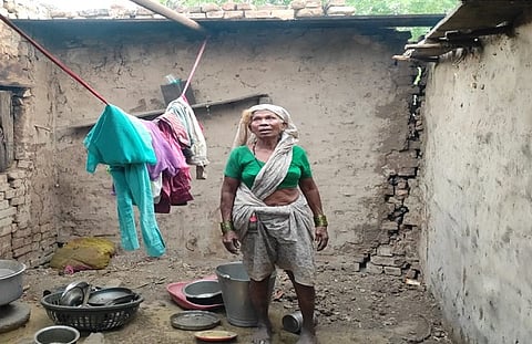 जोरदार वादळी वाऱ्याने घरांची पडझड,औरंगाबाद तालुक्यात एक जण जखमी