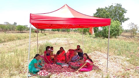 ralegansiddhi women 