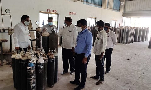 चिलेखनवाडी येथील ऑक्सिजन प्लॅन्ट शेवगावकरांसाठी ठरतोय संजीवनी