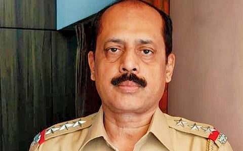 'वाझे प्रकरणाची सर्व सूत्रे हलत होती परमबीर सिंग यांच्याच कार्यालयातून'; समोर आली धक्कादायक माहिती 
