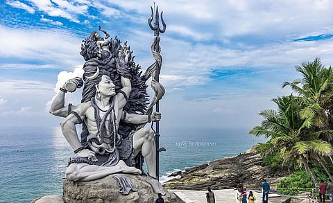 aazhimala siva temple statue