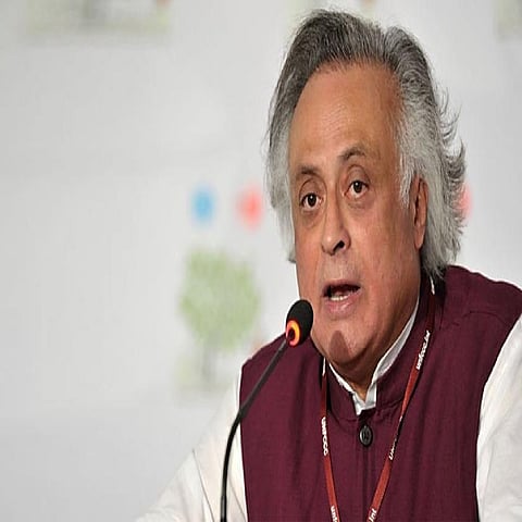 लसींच्या तुटवड्यामुळे दोन डोसमधील अंतर वाढणार का?; काँग्रेसचा सवाल