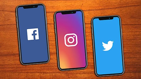 Twitter Facebook Instagram