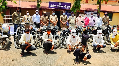गाडी सांभाळा; चोरी करून नंबर प्लेट बदलत अकरा गाड्या झाल्या गायब