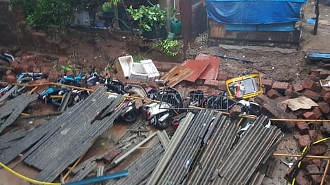 Tauktae Impact: मिरकरवाडा येथे भिंत कोसळली तर जयगड बंदरात  बोट बुडाली