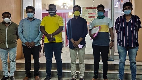 Six Freinds