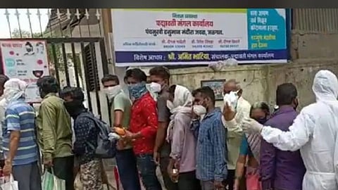 jalgaon medical collage road block