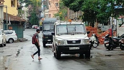 Kolhapur Lockdown : अख्खे शहर सामसूम, पोलिसांचा चोख बंदोबस्त 
