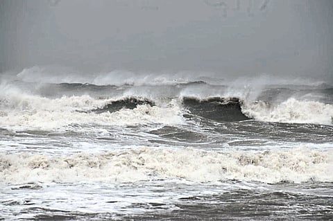 नौका दुर्घटनेत बेपत्ता झालेल्या कोल्हापूरच्या मच्छीमाराचा मृतदेह सापडला 