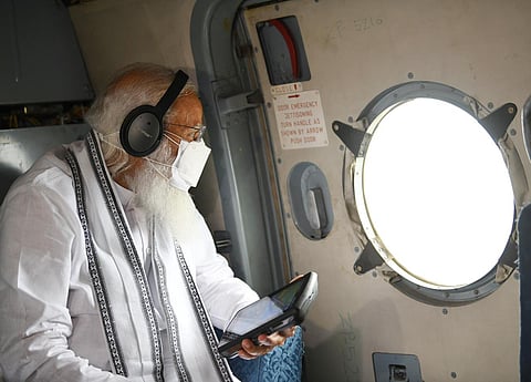 गुजरातला 'तौक्ते'च्या नुकसानीची PM मोदींकडून हवाई पाहणी