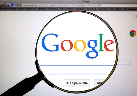 तुमच्या एका क्लिकवर Google कसा शोधतो माहिती? जाणून घ्या संपूर्ण प्रोसेस 