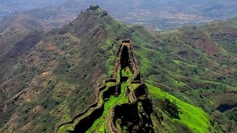 राजगड किल्ल्यावर रोपवे करण्याला विरोध 