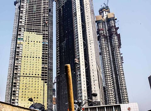 BMC चा दादरमधल्या हाऊसिंग सोसायट्यांना पेड लसीकरणाचा सल्ला 