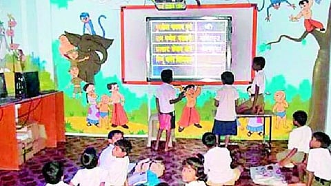 अमरावती जिल्ह्यातील जि.प.च्या शाळांना मिळेना हक्काचे छप्पर