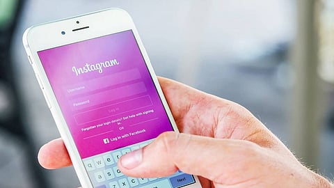 Instagram 