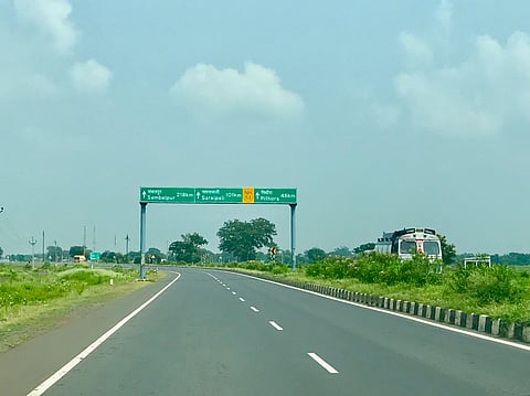 खासदार रक्षा खडसेंनी तक्रार करताच तपासणी नाका मध्यप्रदेश हद्दीत ! 
