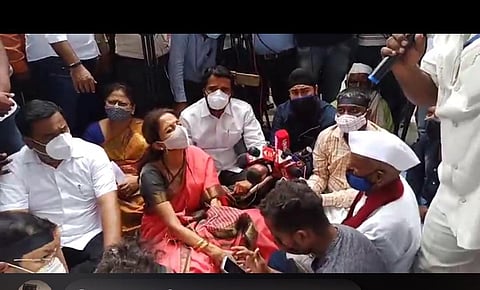 अजित पवारांविरोधात पुरावा द्या, पोलिसांत तक्रार करेन; सुप्रिया सुळे