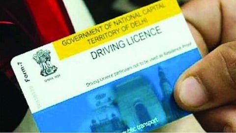 ड्रायव्हिंग लायसन्स संबंधित कामं होणार ऑनलाईन; अधिसूचना जारी