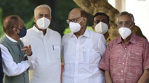 राष्ट्रमंंच : शरद पवार यांच्या निवासस्थानी काय झाली चर्चा?
