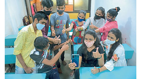 BLOG : जगण्यात नवलाई आहे!