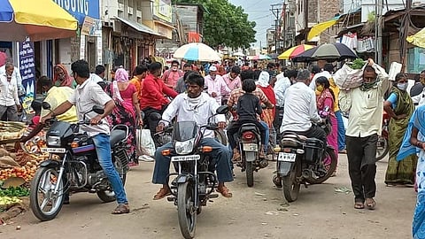 याच महिन्यात कोरोनाची तिसरी लाट, ऑक्टोबरमध्ये उद्रेक!