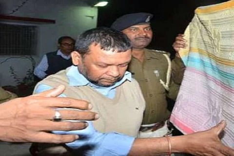 IAS अधिकाऱ्याची तक्रार घेण्यास पोलिसांनी दिला नकार; बिहारमध्ये राजकारण तापलं