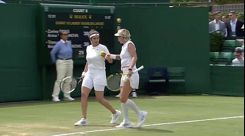 Sania Mirza and Bethanie Mattek 