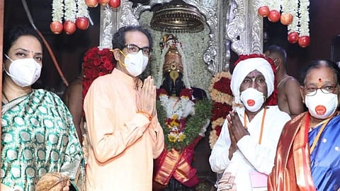 मुख्यमंत्र्यांच्या हस्ते श्री विठ्ठल-रुक्‍मिणीची सपत्नीक महापूजा!