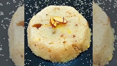 Ashadhi Ekadashi Special :  घरीच तयार करा उपवासाचा शिरा