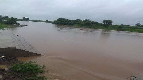 चिपूळणातील 15 गाव विभागाचा संपर्क अजूनही तुटलेलाच 