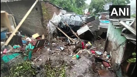 मुंबईकरांसाठी काळरात्र; पावसामुळे 25 जणांचा मृत्यू