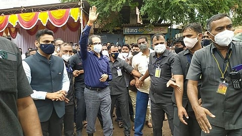 डिग्रजकरांनो पुनर्वसनाची तयारी ठेवा, समस्या सोडवू: ठाकरे
