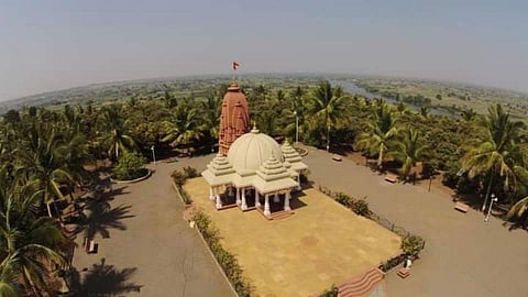 पाहा, माळशिरस तालुक्‍यातील प्रसिद्ध धार्मिक व पर्यटन स्थळे