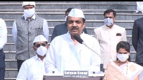 गरिबांसाठी धनिकांनी रेशनचे धान्य सोडावे ;  जयंत पाटील यांचे आवाहन