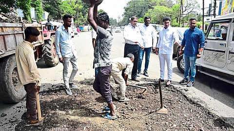 roads in ahmednagar city will be repaired soon