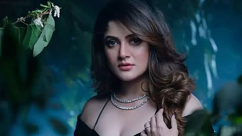 पतीमध्ये 'प्रॉब्लेम' अभिनेत्रीनं घेतला तिसऱ्यांदा घटस्फोट